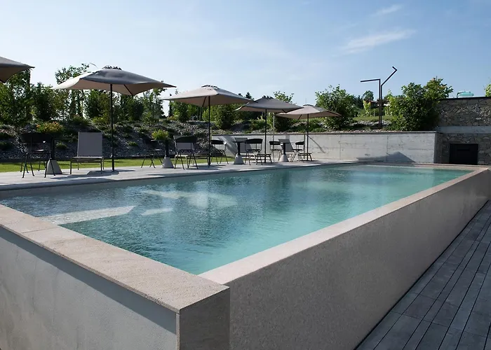 Rezort Ca' Del Profeta & Montegrosso dʼAsti